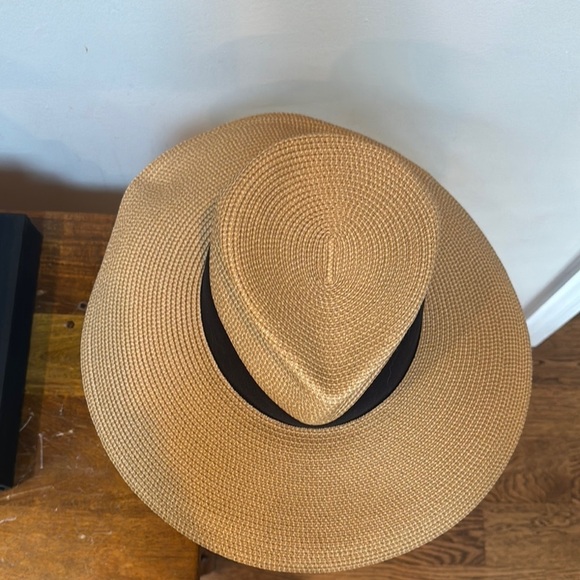 Eric Javits Daphne Wide-Brim Straw Fedora Hat - Picture 4 of 9